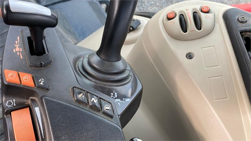 Massey Ferguson 7718S Dyna 6 Efficient inkl. FL4327 Frontlæsser - טרקטור חקלאי: תמונה 4 Massey Ferguson 7718S Dyna 6 Efficient inkl. FL4327 Frontlæsser - טרקטור חקלאי: תמונה 4