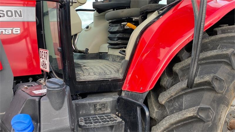 Massey Ferguson 7718S Dyna 6 Efficient inkl. FL4327 Frontlæsser - טרקטור חקלאי: תמונה 3 Massey Ferguson 7718S Dyna 6 Efficient inkl. FL4327 Frontlæsser - טרקטור חקלאי: תמונה 3