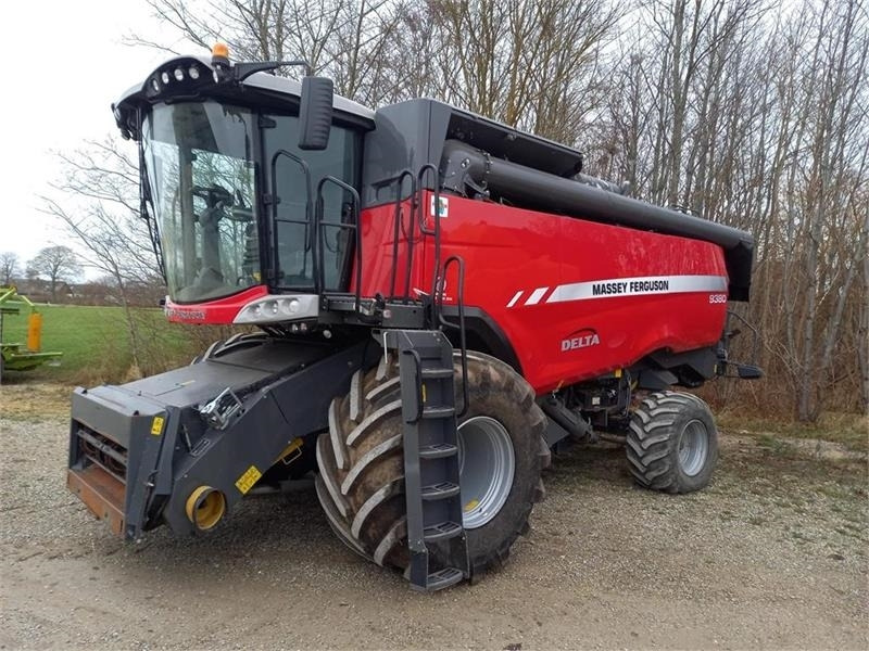 Massey Ferguson 9380 DELTA 35 fods Powerflow - מקצרת קומבינה: תמונה 1 Massey Ferguson 9380 DELTA 35 fods Powerflow - מקצרת קומבינה: תמונה 1