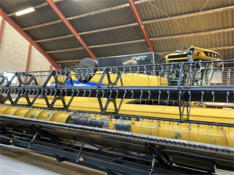 New Holland 35” Varifeed - צרופת מקצרה: תמונה 3 New Holland 35” Varifeed - צרופת מקצרה: תמונה 3