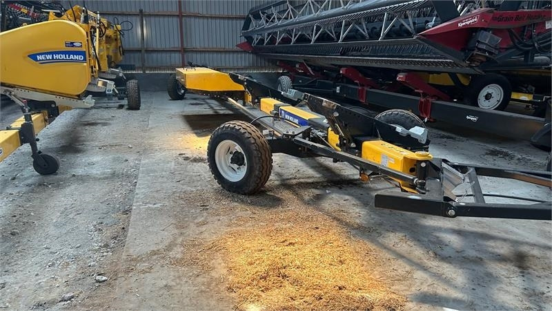 New Holland 4 hjulet skærebordsvogn - קרון נגרר חקלאי: תמונה 1 New Holland 4 hjulet skærebordsvogn - קרון נגרר חקלאי: תמונה 1