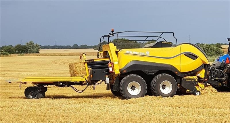 New Holland BB 1290 RC HD - מכונת צרור מרובעת: תמונה 1 New Holland BB 1290 RC HD - מכונת צרור מרובעת: תמונה 1