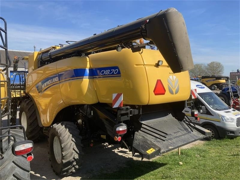 New Holland CX 8.70 SLH - מקצרת קומבינה: תמונה 3 New Holland CX 8.70 SLH - מקצרת קומבינה: תמונה 3