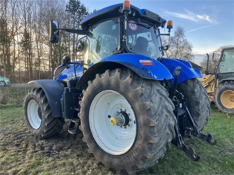 New Holland T7.270 AUTO COMMAND - טרקטור חקלאי: תמונה 4 New Holland T7.270 AUTO COMMAND - טרקטור חקלאי: תמונה 4