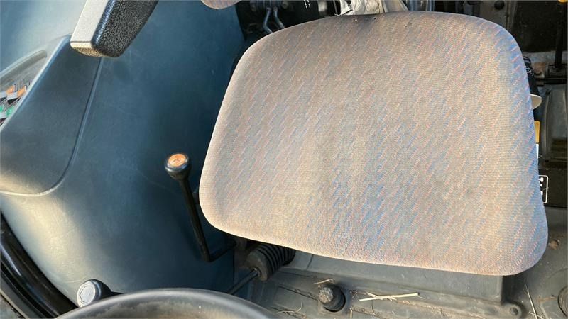 New Holland TD90D - טרקטור חקלאי: תמונה 5 New Holland TD90D - טרקטור חקלאי: תמונה 5