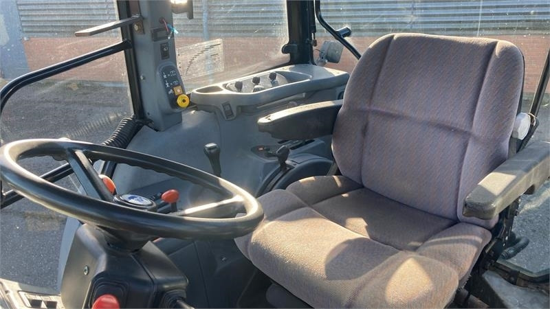 New Holland TS115 - טרקטור חקלאי: תמונה 5 New Holland TS115 - טרקטור חקלאי: תמונה 5