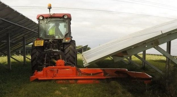 Perfect Sunswing 325 Til Solcelleparker - מכסחה: תמונה 1 Perfect Sunswing 325 Til Solcelleparker - מכסחה: תמונה 1