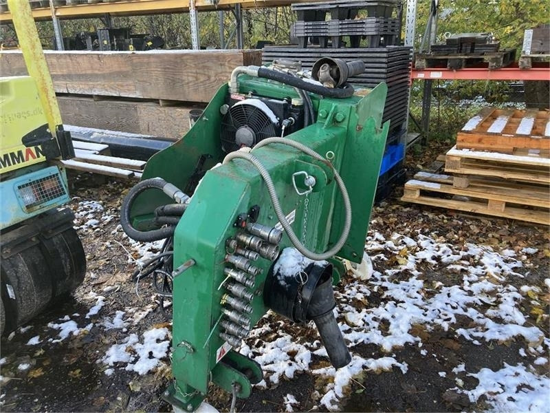 Spearhead Twiga 6000T - מכסחת זרוע: תמונה 2 Spearhead Twiga 6000T - מכסחת זרוע: תמונה 2