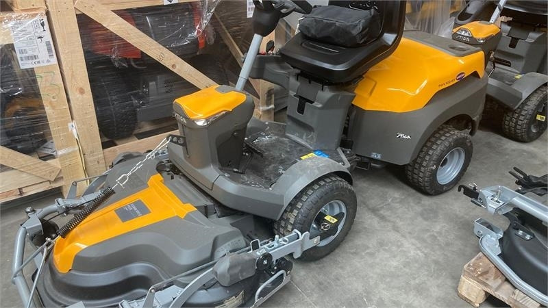 Stiga Park 500WX 4WD inkl. 100 Combi Q plus - מכסחת גינה: תמונה 1 Stiga Park 500WX 4WD inkl. 100 Combi Q plus - מכסחת גינה: תמונה 1