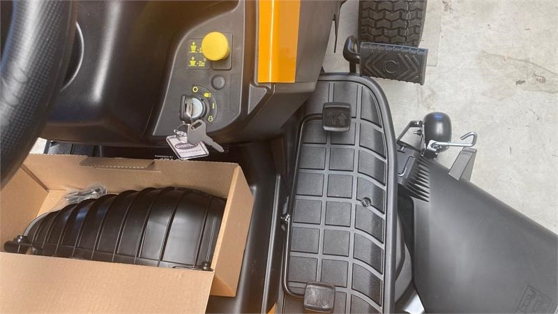 Stiga Tornado 5108 - טרקטור עירוני: תמונה 4 Stiga Tornado 5108 - טרקטור עירוני: תמונה 4