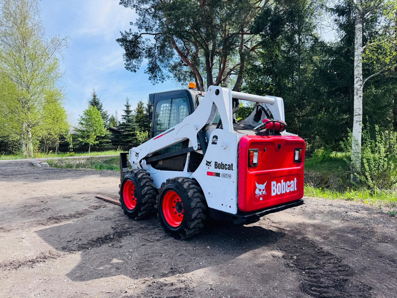 BOBCAT S570 - מעמיס היגוי החלקה: תמונה 3 BOBCAT S570 - מעמיס היגוי החלקה: תמונה 3