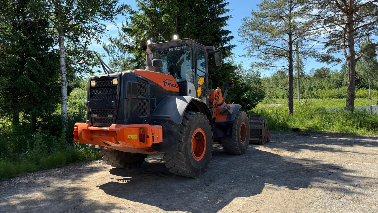 Hitachi ZW140 - מעמיס גלגלים: תמונה 4 Hitachi ZW140 - מעמיס גלגלים: תמונה 4
