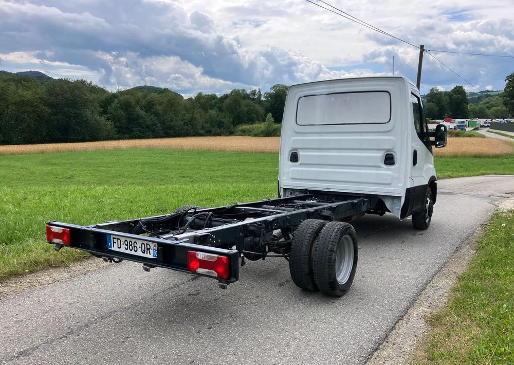 Iveco DAILY 35C14 ramo do zabudowy kiper wywrotka - משאית עם שלדת תא: תמונה 3 Iveco DAILY 35C14 ramo do zabudowy kiper wywrotka - משאית עם שלדת תא: תמונה 3