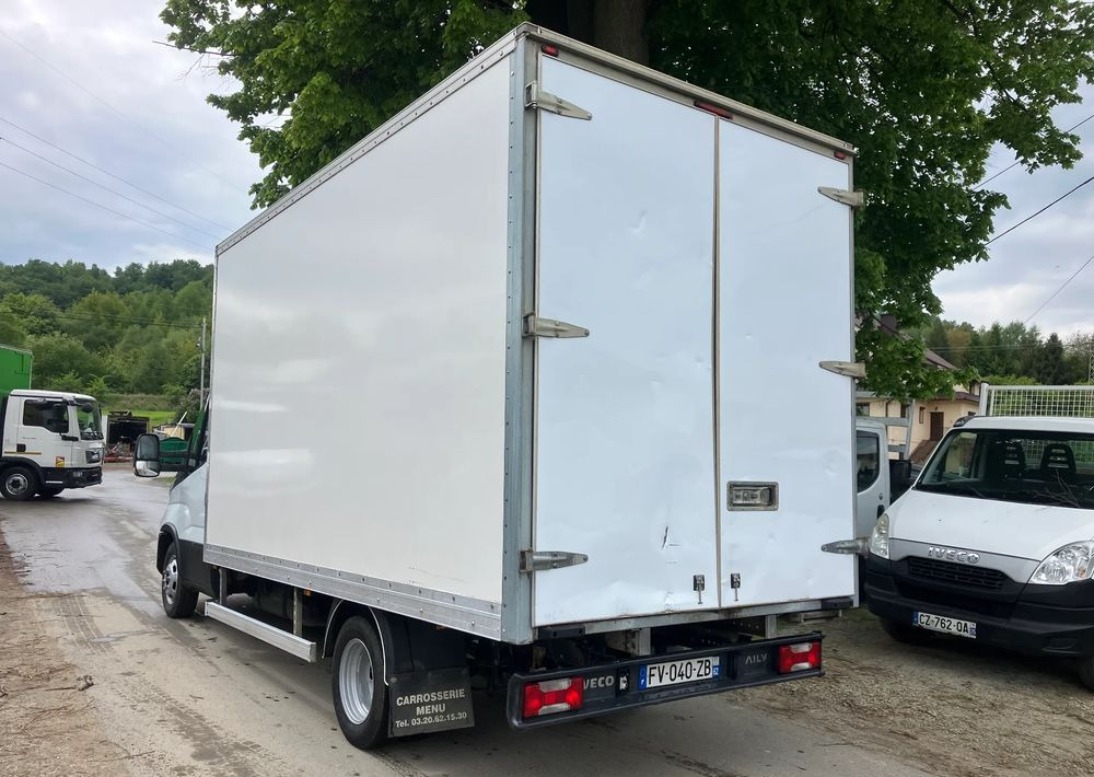 Iveco DAILY 35C16 kontener kurierka 3.0 silnik - כלי רכב מסחרי עם תיבה: תמונה 4 Iveco DAILY 35C16 kontener kurierka 3.0 silnik - כלי רכב מסחרי עם תיבה: תמונה 4