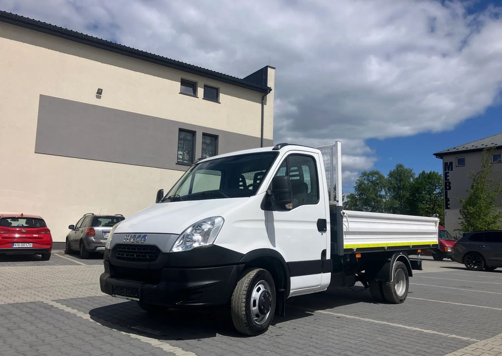 Iveco Iveco daily 35C13 wywrotka solidny kiper - כלי רכב מסחרי מזהיר: תמונה 3 Iveco Iveco daily 35C13 wywrotka solidny kiper - כלי רכב מסחרי מזהיר: תמונה 3