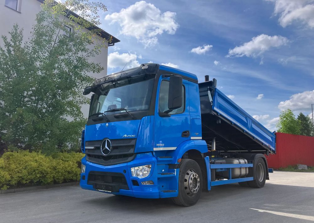 Mercedes-Benz ANTOS 1830 solidny kiper wywrotka blokada mostu - מזהיר: תמונה 1 Mercedes-Benz ANTOS 1830 solidny kiper wywrotka blokada mostu - מזהיר: תמונה 1