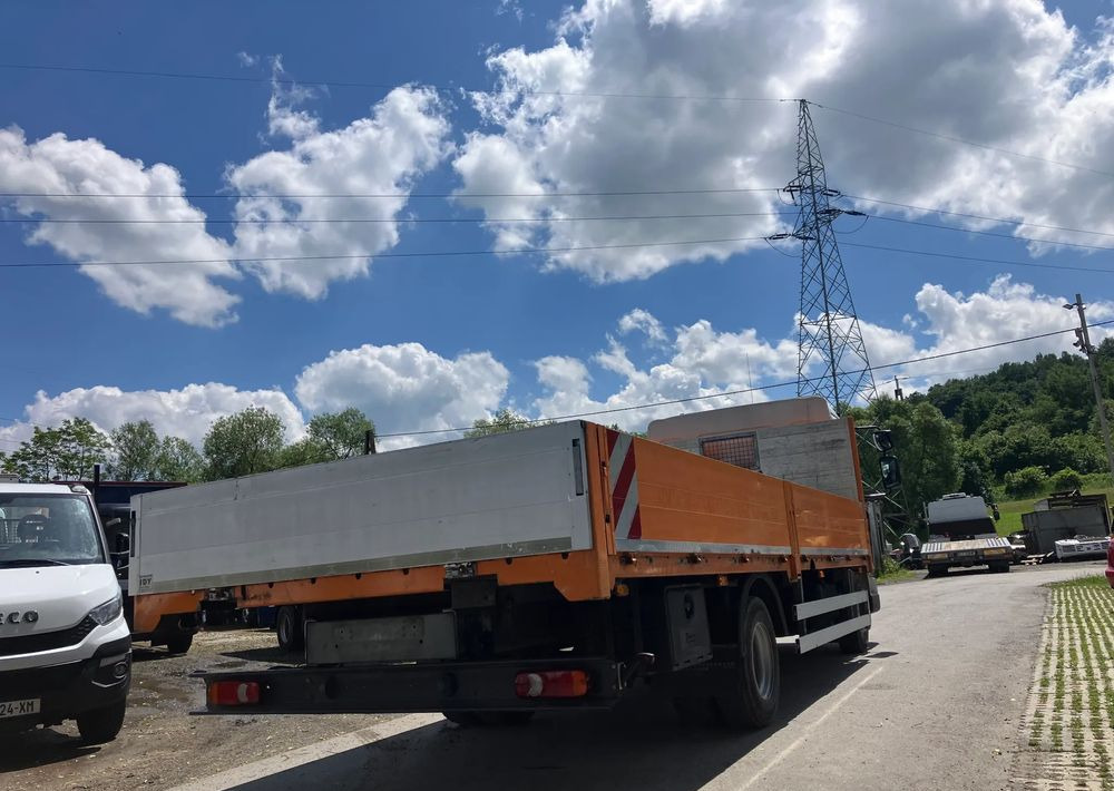 Renault Midlum 180 dxi burtówka skrzynia paka - משאית צד נופל/ שטוחה: תמונה 3 Renault Midlum 180 dxi burtówka skrzynia paka - משאית צד נופל/ שטוחה: תמונה 3