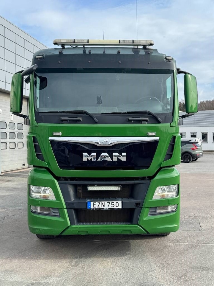 MAN TGX 35.480 8x4-4 Lastväxlare - משאית הרמת וו: תמונה 2 MAN TGX 35.480 8x4-4 Lastväxlare - משאית הרמת וו: תמונה 2
