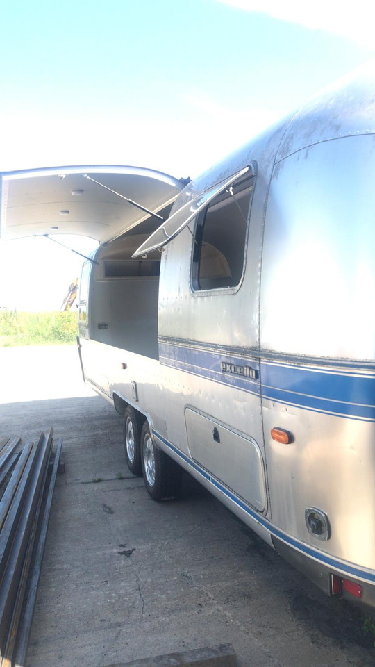 1992 Airstream Classic 1992 Airstream Classic – Fully Rebuilt Vintage Travel Trailer - קרון נגרר לממכר: תמונה 5 1992 Airstream Classic 1992 Airstream Classic – Fully Rebuilt Vintage Travel Trailer - קרון נגרר לממכר: תמונה 5