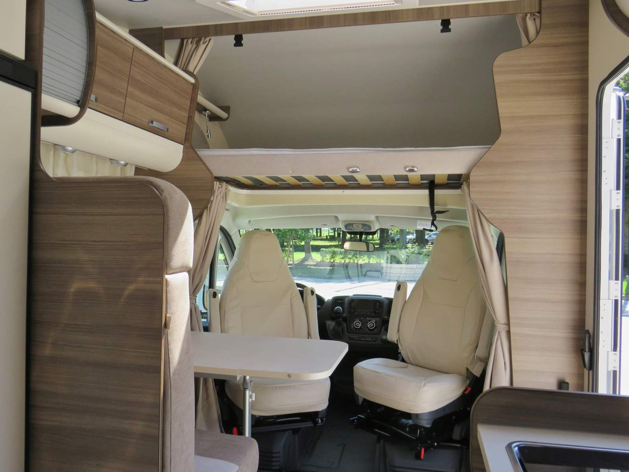 חָדָשׁ קרוואן Fiat Ducato RETRACTABLE PLATFORM (300KG CAPACITY): תמונה 14