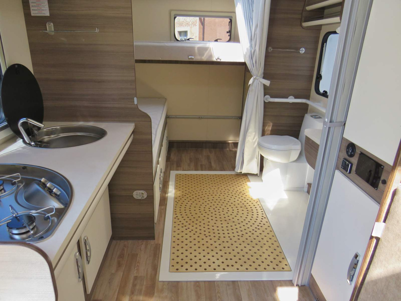 חָדָשׁ קרוואן Fiat Ducato RETRACTABLE PLATFORM (300KG CAPACITY): תמונה 12