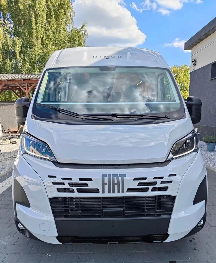 Fiat Ducato Rimor Horus 45 NEW AUTOMAT Grau Truma Diesel Lampen FULL LED 4-Sitzer - קרוואן: תמונה 2 Fiat Ducato Rimor Horus 45 NEW AUTOMAT Grau Truma Diesel Lampen FULL LED 4-Sitzer - קרוואן: תמונה 2