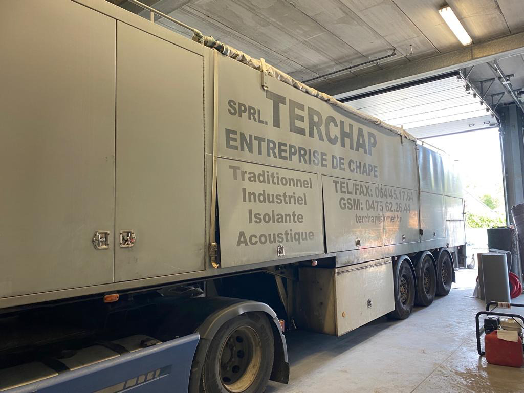 Mcmachine KWB SEMI REMORQUE A CHAPE Mcmachine KWB SEMI REMORQUE A CHAPE - סמיטריילר: תמונה 2 Mcmachine KWB SEMI REMORQUE A CHAPE Mcmachine KWB SEMI REMORQUE A CHAPE - סמיטריילר: תמונה 2