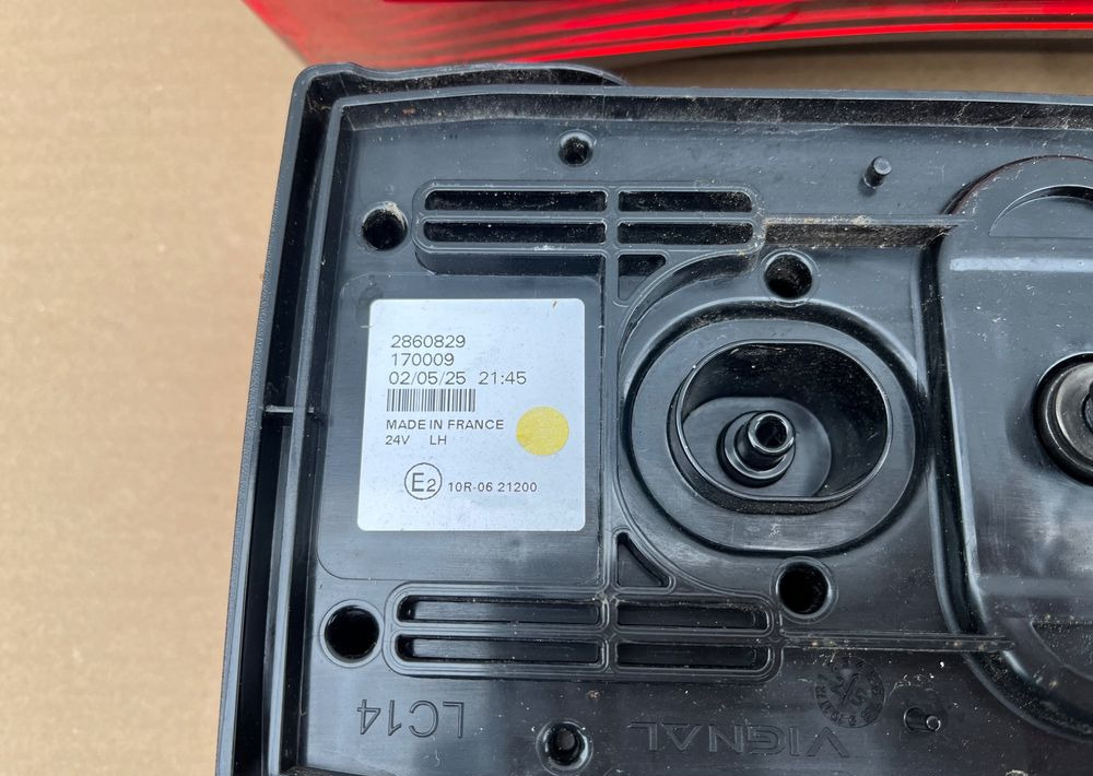 Lampa tylna LED Scania Super R S NGS NGR - אורות/ תאורה עבור משאית: תמונה 4 Lampa tylna LED Scania Super R S NGS NGR - אורות/ תאורה עבור משאית: תמונה 4