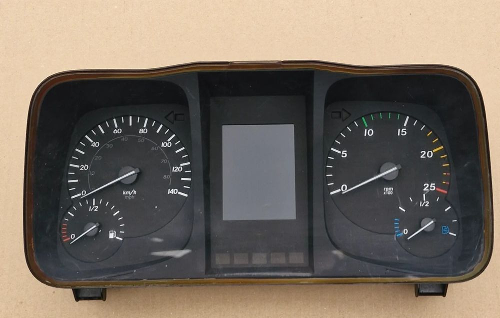 MERCEDES ACTROS MP4 LICZNIK ZEGARY - מערכת חשמל עבור משאית: תמונה 1 MERCEDES ACTROS MP4 LICZNIK ZEGARY - מערכת חשמל עבור משאית: תמונה 1