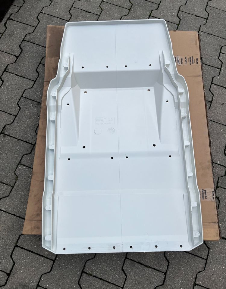 NOWY Błotnik MAN TGX euro 6 chlapacz biały - כנפון עבור משאית: תמונה 2 NOWY Błotnik MAN TGX euro 6 chlapacz biały - כנפון עבור משאית: תמונה 2