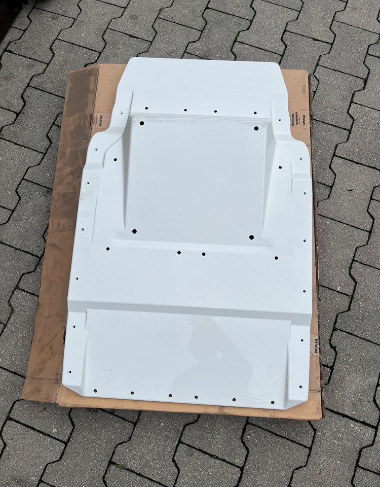 NOWY Błotnik MAN TGX euro 6 chlapacz biały - כנפון עבור משאית: תמונה 1 NOWY Błotnik MAN TGX euro 6 chlapacz biały - כנפון עבור משאית: תמונה 1