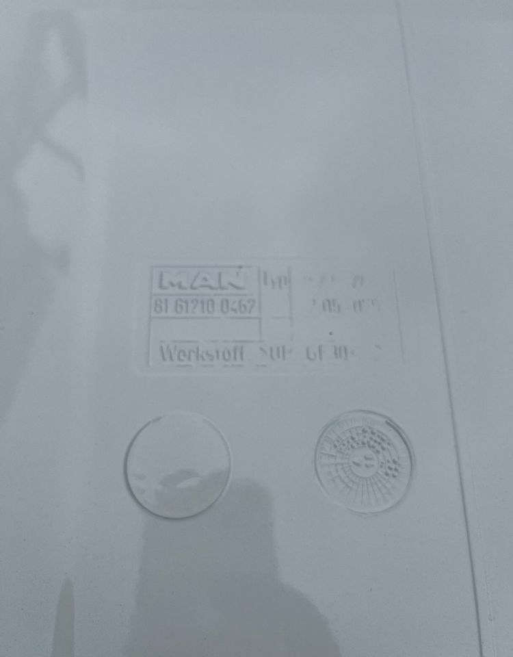 NOWY Błotnik MAN TGX euro 6 chlapacz biały - כנפון עבור משאית: תמונה 3 NOWY Błotnik MAN TGX euro 6 chlapacz biały - כנפון עבור משאית: תמונה 3