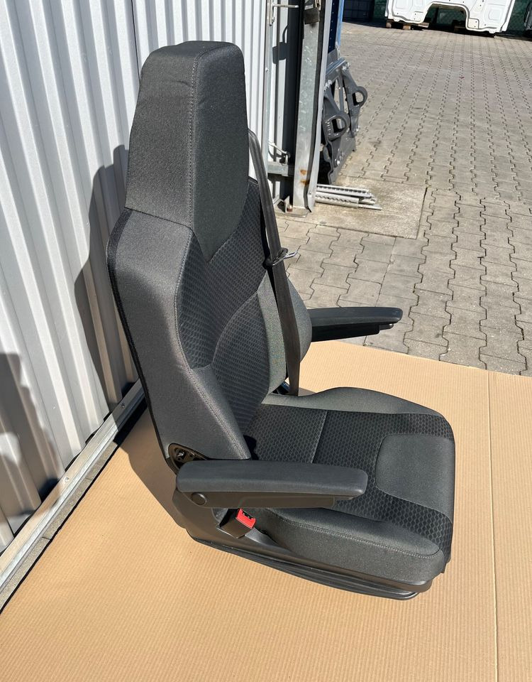 NOWY Fotel kierowcy MAN TG3 TGX nowy model siedzenie lewe - מושב עבור משאית: תמונה 3 NOWY Fotel kierowcy MAN TG3 TGX nowy model siedzenie lewe - מושב עבור משאית: תמונה 3