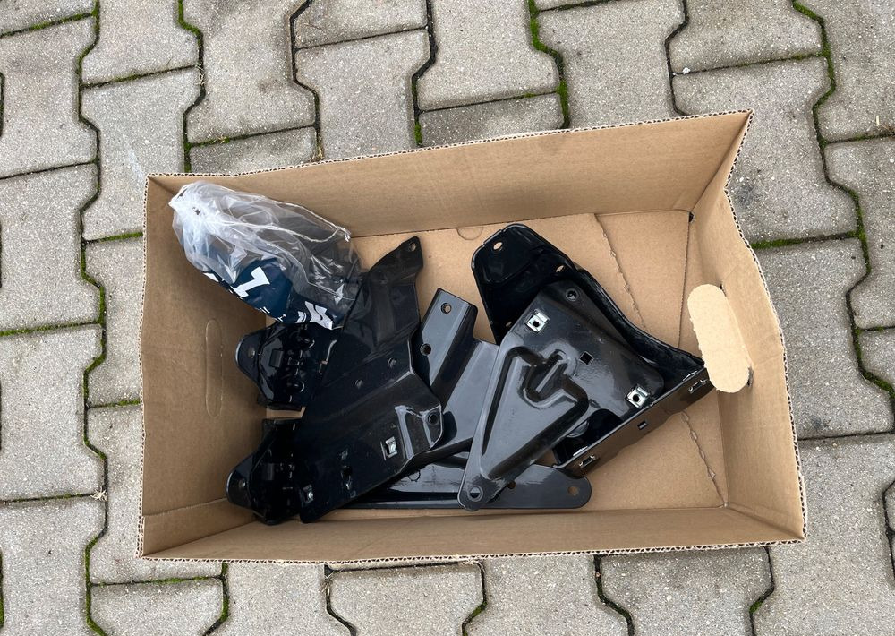 NOWY komplet spoilerów MAN TGX TG3 lift GM owiewki spoilery z gumami - גוף וחלק חיצוני עבור משאית: תמונה 5 NOWY komplet spoilerów MAN TGX TG3 lift GM owiewki spoilery z gumami - גוף וחלק חיצוני עבור משאית: תמונה 5