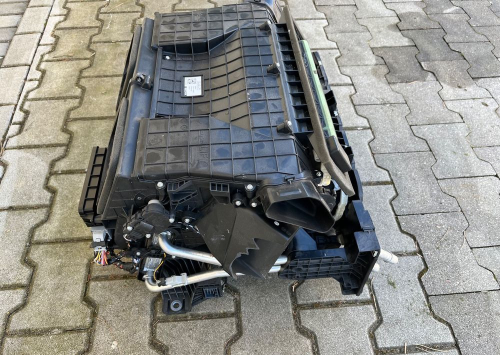 Nagrzewnica DAF XF 106 euro 6 lift dmuchawa - חימום/ אוורור עבור משאית: תמונה 4 Nagrzewnica DAF XF 106 euro 6 lift dmuchawa - חימום/ אוורור עבור משאית: תמונה 4