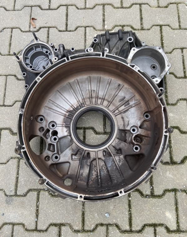 Obudowa sprzęgła Scania R V8 2334555 skrzyni biegów rozrządu - מכסה מצמד עבור משאית: תמונה 2 Obudowa sprzęgła Scania R V8 2334555 skrzyni biegów rozrządu - מכסה מצמד עבור משאית: תמונה 2
