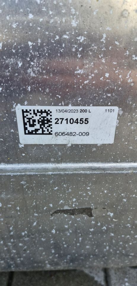 SCANIA R S ZBIORNIK PALIWA 200L NOWY - מכל דלק עבור משאית: תמונה 5 SCANIA R S ZBIORNIK PALIWA 200L NOWY - מכל דלק עבור משאית: תמונה 5