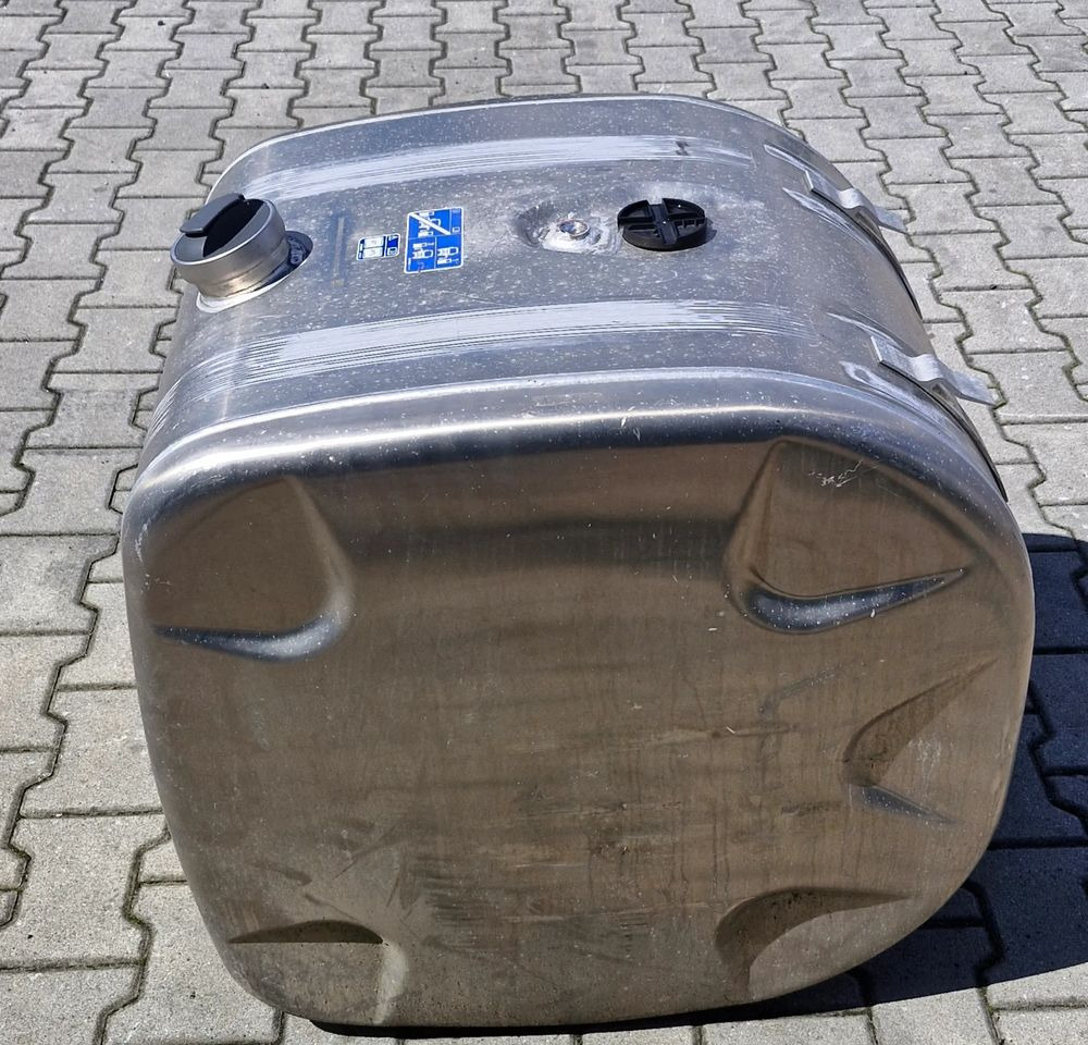SCANIA R S ZBIORNIK PALIWA 200L NOWY - מערכת דלק: תמונה 5 SCANIA R S ZBIORNIK PALIWA 200L NOWY - מערכת דלק: תמונה 5