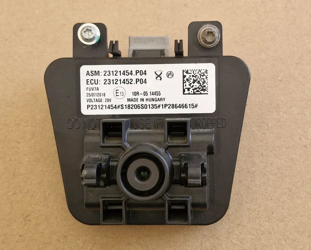 VOLVO FH4 KAMERA RADAR 23121454.P04 - תא ופנים הרכב: תמונה 1 VOLVO FH4 KAMERA RADAR 23121454.P04 - תא ופנים הרכב: תמונה 1