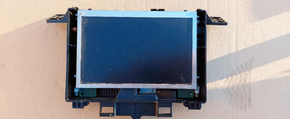 VOLVO FH4 RADIO WYŚWIETLACZ PANEL - תא ופנים הרכב עבור משאית: תמונה 1 VOLVO FH4 RADIO WYŚWIETLACZ PANEL - תא ופנים הרכב עבור משאית: תמונה 1