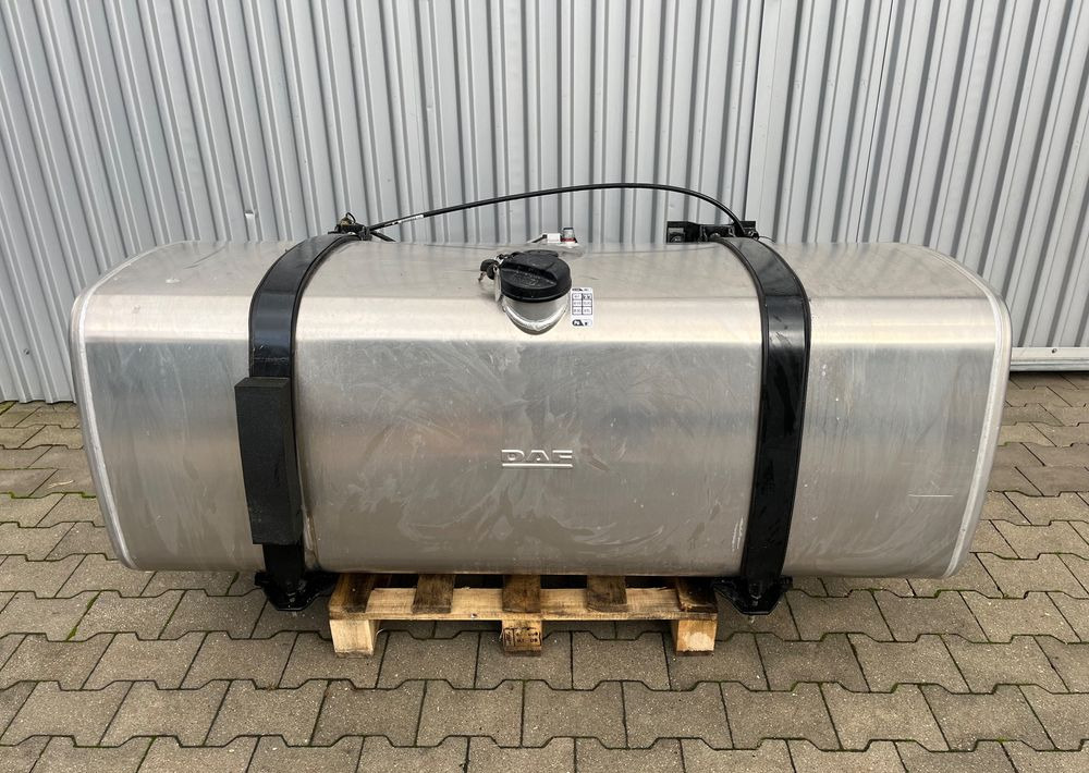 Zbiornik paliwa DAF XG XF CF 620 litrów bak jak NOWY - מערכת דלק עבור משאית: תמונה 1 Zbiornik paliwa DAF XG XF CF 620 litrów bak jak NOWY - מערכת דלק עבור משאית: תמונה 1