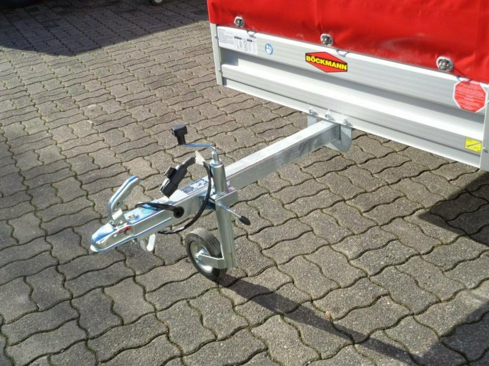 Böckmann PKW-Anhänger, 750 kg 100 km/h Plane Spriegel - קרון נגרר למכונית: תמונה 3 Böckmann PKW-Anhänger, 750 kg 100 km/h Plane Spriegel - קרון נגרר למכונית: תמונה 3