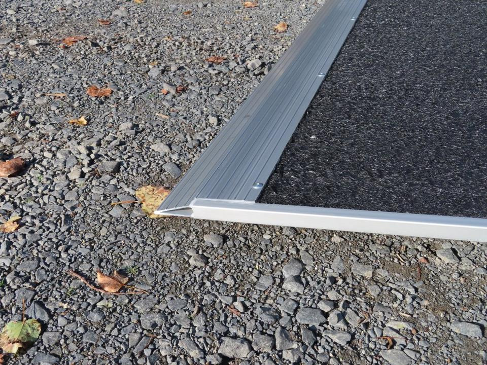 קרון נגרר בתיבה סגורה Böckmann PKW Anhänger Alu Koffer KT-AL 3015/20 M F Rampe/Tür: תמונה 9