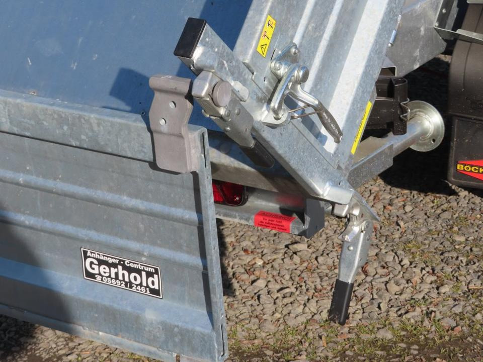 Böckmann PKW-Anhänger Elektro-Dreiseitenkipper 3,5 to Stahlbord. - קרון נגרר עם מזהיר: תמונה 3 Böckmann PKW-Anhänger Elektro-Dreiseitenkipper 3,5 to Stahlbord. - קרון נגרר עם מזהיר: תמונה 3