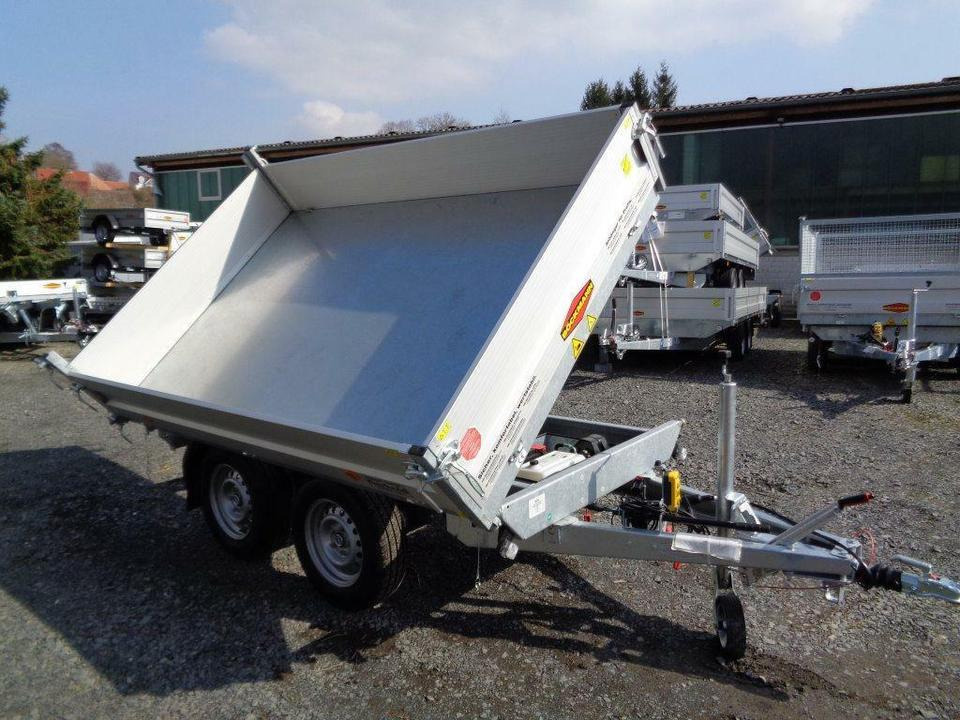 Böckmann PKW-Anhänger Elektro-Dreiseitenkipper DK-AL 2516/27P - קרון נגרר עם מזהיר: תמונה 1 Böckmann PKW-Anhänger Elektro-Dreiseitenkipper DK-AL 2516/27P - קרון נגרר עם מזהיר: תמונה 1