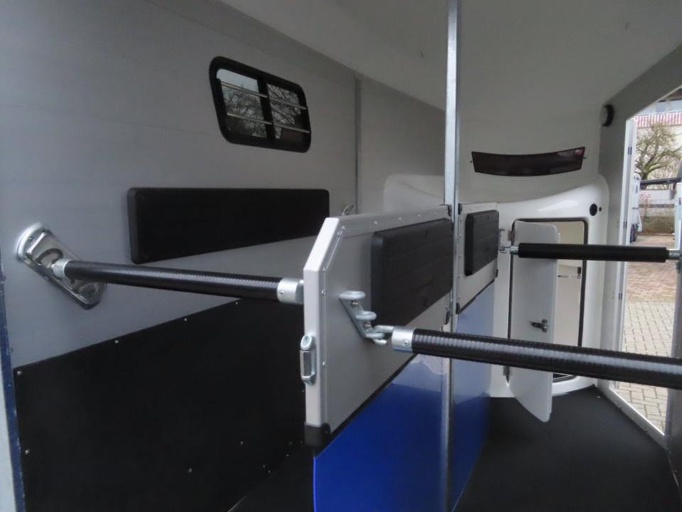 קרון נגרר לסוסים Böckmann, Pferdeanhänger,Portax SKA, WCF, Flügeltür, 100 km/h: תמונה 9 קרון נגרר לסוסים Böckmann, Pferdeanhänger,Portax SKA, WCF, Flügeltür, 100 km/h: תמונה 9