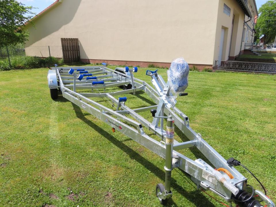 Böckmann TPV, PKW Anhänger, Bootstrailer, 3,5 to. Winde, 100 km/h - נגרר לסירה: תמונה 4 Böckmann TPV, PKW Anhänger, Bootstrailer, 3,5 to. Winde, 100 km/h - נגרר לסירה: תמונה 4
