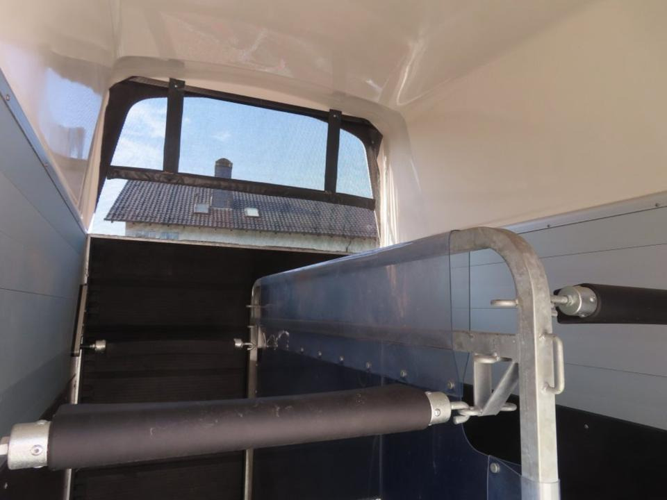 Humbaur,Pferdeanhänger, Xanthos Aero, 2,4 to. SaKa.100 Km/h - קרון נגרר לסוסים: תמונה 5 Humbaur,Pferdeanhänger, Xanthos Aero, 2,4 to. SaKa.100 Km/h - קרון נגרר לסוסים: תמונה 5