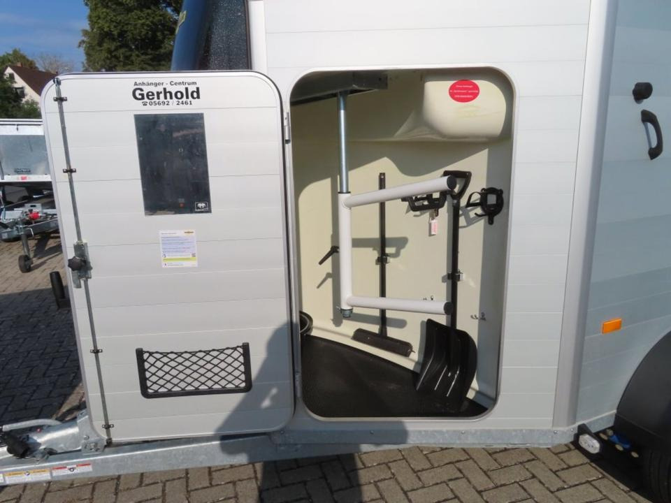 Humbaur,Pferdeanhänger, Xanthos Aero, 2,4 to. SaKa.100 Km/h - קרון נגרר לסוסים: תמונה 3 Humbaur,Pferdeanhänger, Xanthos Aero, 2,4 to. SaKa.100 Km/h - קרון נגרר לסוסים: תמונה 3