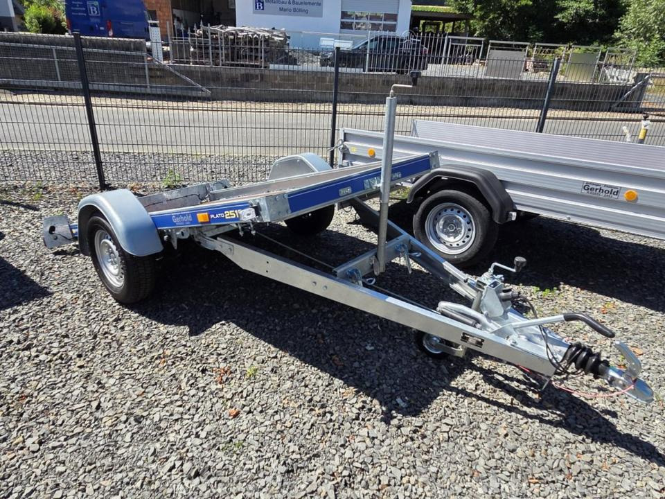 PKW-Anhänger 13 Stützrad Kippbar Motorrad Rasenmäher Quad 100km/h - נגרר לאופנוע: תמונה 1 PKW-Anhänger 13 Stützrad Kippbar Motorrad Rasenmäher Quad 100km/h - נגרר לאופנוע: תמונה 1